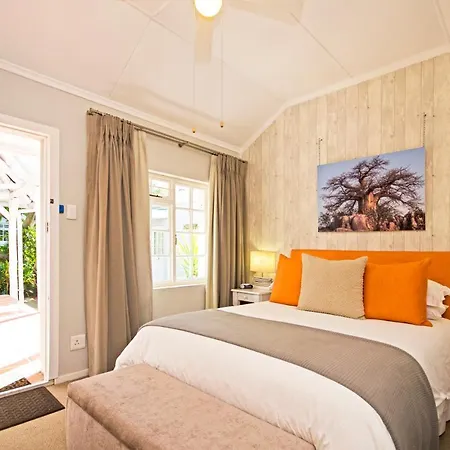 Lodge On Main Guest House And Conference Centre Port Elizabeth Exterior foto