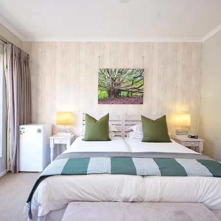 Lodge On Main Guest House And Conference Centre Port Elizabeth Exterior foto